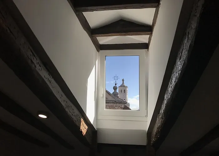 Airva: Teresa Gil Apartment *